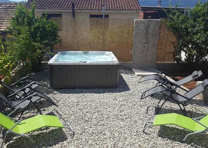 Lagoon, Hvar Island *