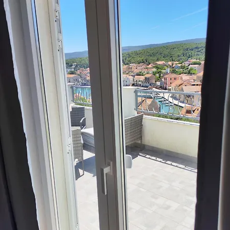Lagoon, Hvar Island アパート