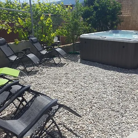 Lagoon, Hvar Island Apartament Vrboska