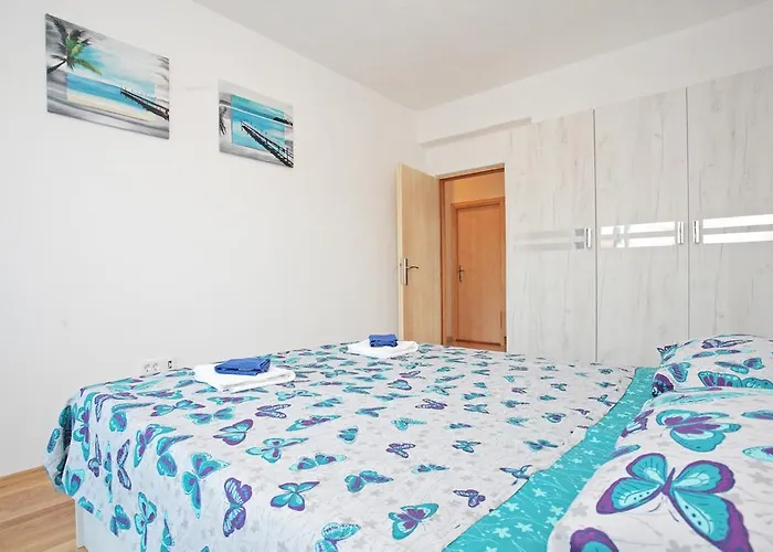 Lagoon, Hvar Island Apartment *
