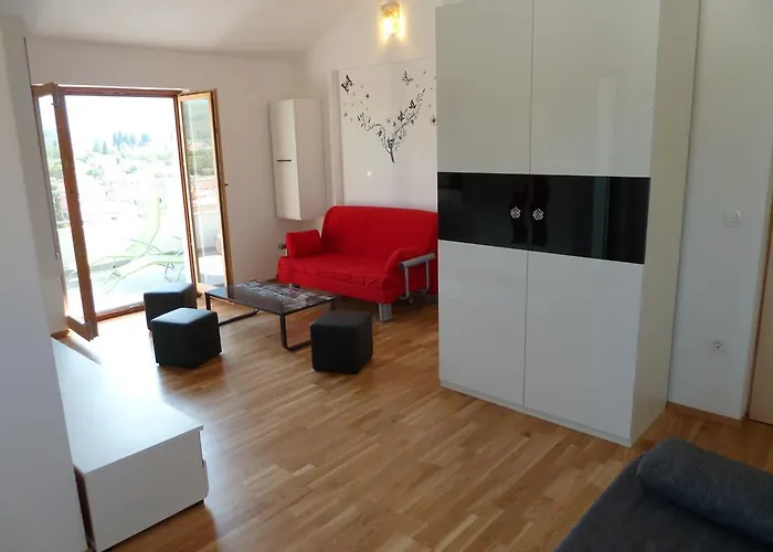 Lagoon, Hvar Island Apartment