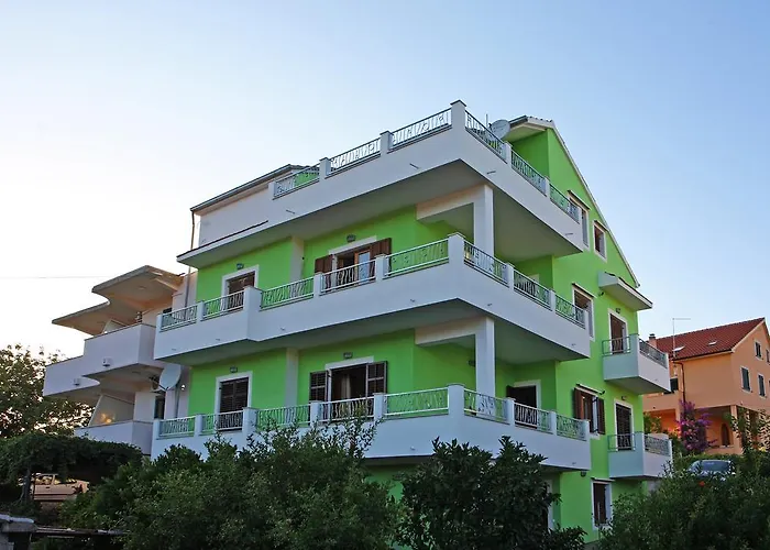 Lagoon, Hvar Island Apartment Vrboska