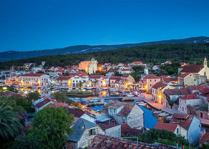 Lagoon, Hvar Island Apartment